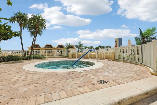20191 E Country Club Dr 1102, Aventura, FL 33180