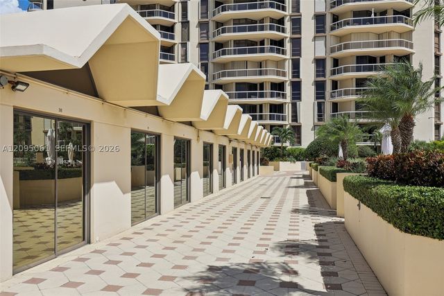 20191 E Country Club Dr 1102, Aventura, FL 33180