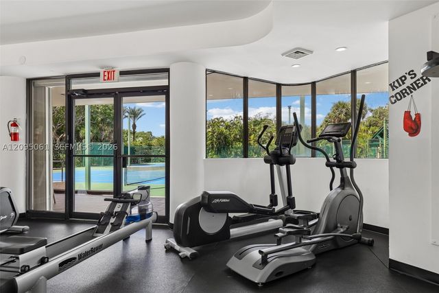 20191 E Country Club Dr 1102, Aventura, FL 33180