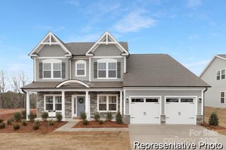 105 W Rice Planters Way 1p, Statesville, NC 28625