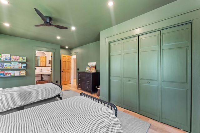 55 Swan Lane, Pineville, MO 64856