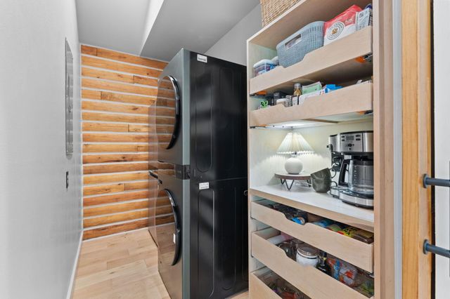 55 Swan Lane, Pineville, MO 64856