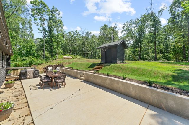 55 Swan Lane, Pineville, MO 64856