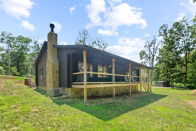 55 Swan Lane, Pineville, MO 64856