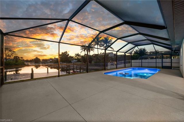 1808 SW 8th PL, Cape Coral, FL 33991