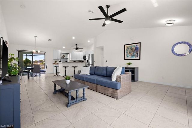 1808 SW 8th PL, Cape Coral, FL 33991