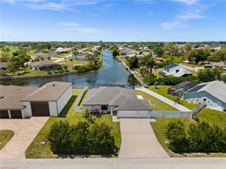 1808 SW 8th PL, Cape Coral, FL 33991