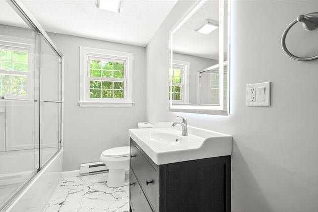 18 Adams St, Plymouth, MA 02360