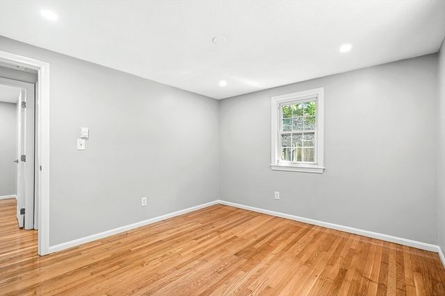 18 Adams St, Plymouth, MA 02360