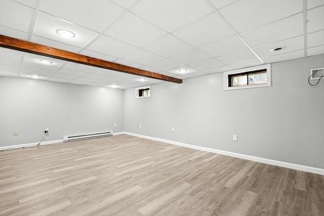 18 Adams St, Plymouth, MA 02360