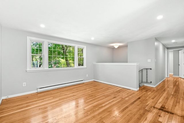 18 Adams St, Plymouth, MA 02360