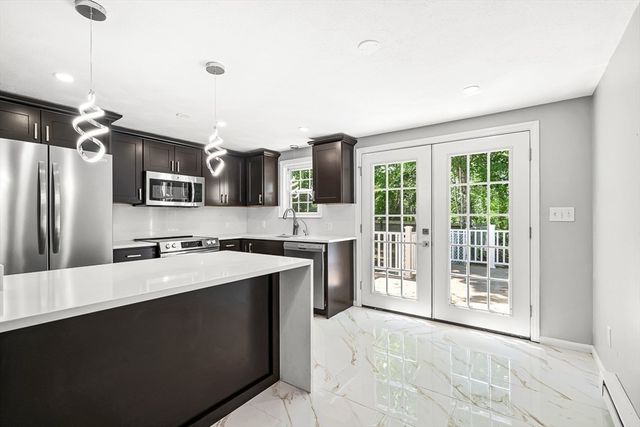18 Adams St, Plymouth, MA 02360