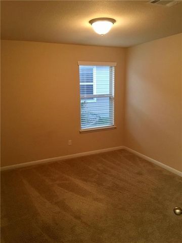 112 Beargrass DR, Kyle, TX 78640