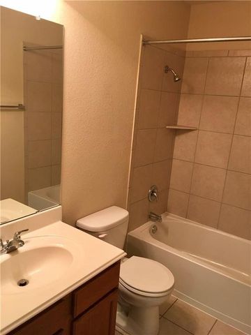 112 Beargrass DR, Kyle, TX 78640