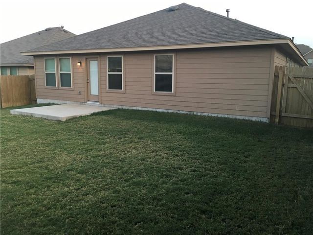 112 Beargrass DR, Kyle, TX 78640