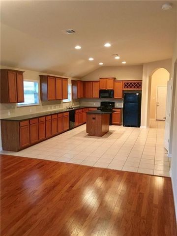 112 Beargrass DR, Kyle, TX 78640