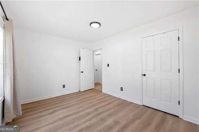 2374 Whites Ridge, Decatur, GA 30034