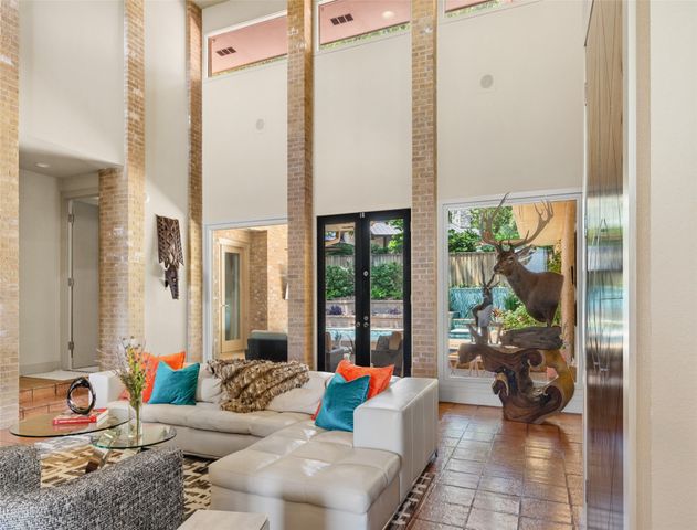 701 Woodland Hills Drive, Tyler, TX 75701