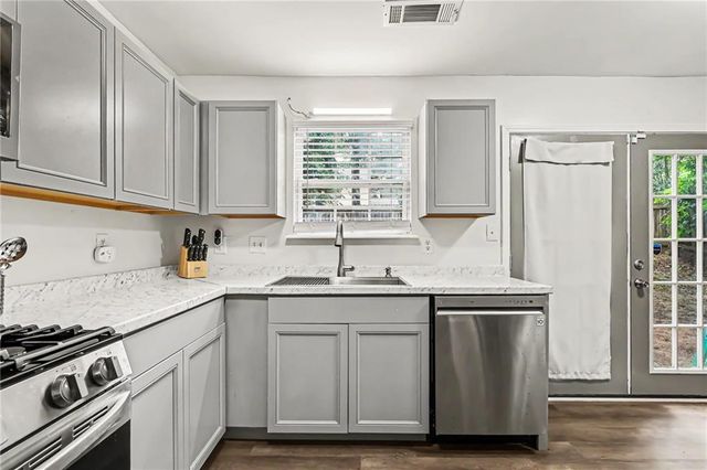 6155 Charring Cross Court, Lithonia, GA 30058