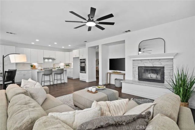 14105 Almond Grove Court, Eastvale, CA 92880