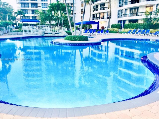 3530 Mystic Pointe Drive 3001, Aventura, FL 33180