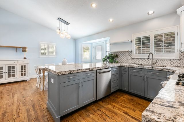 14226 S MOLASSES MILL DR, Draper, UT 84020