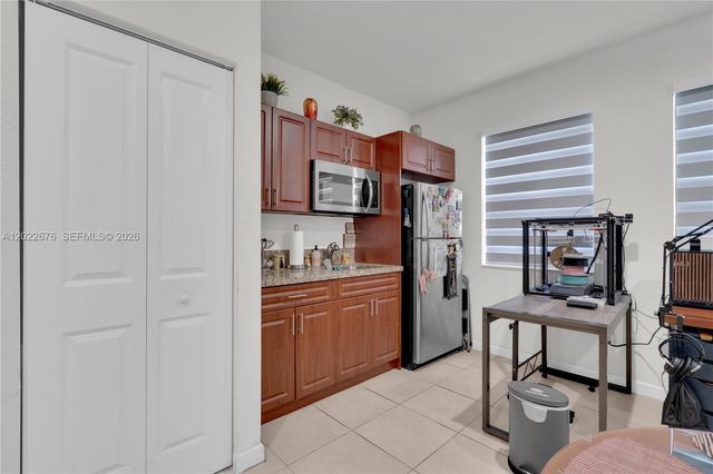 2484 SE 1st St, Homestead, FL 33033