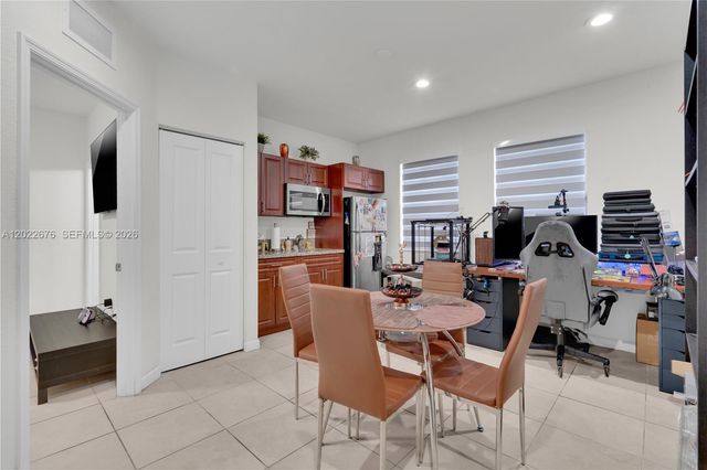 2484 SE 1st St, Homestead, FL 33033