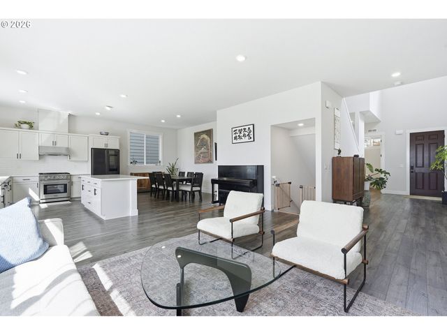 16673 Sw DARWIN Loop, Portland, OR 97224