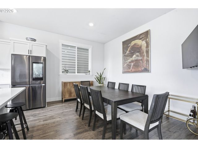 16673 Sw DARWIN Loop, Portland, OR 97224