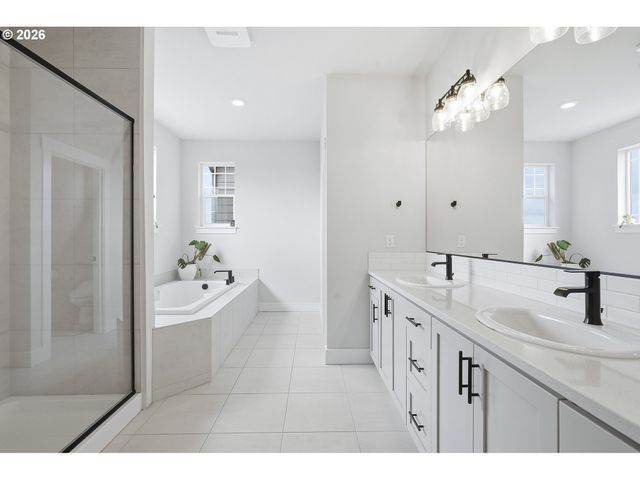 16673 Sw DARWIN Loop, Portland, OR 97224