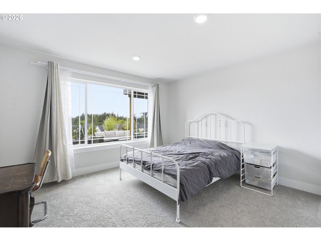 16673 Sw DARWIN Loop, Portland, OR 97224