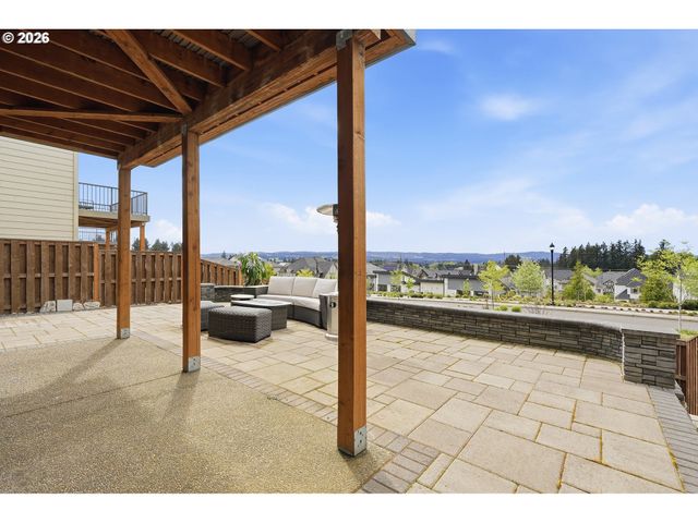 16673 Sw DARWIN Loop, Portland, OR 97224