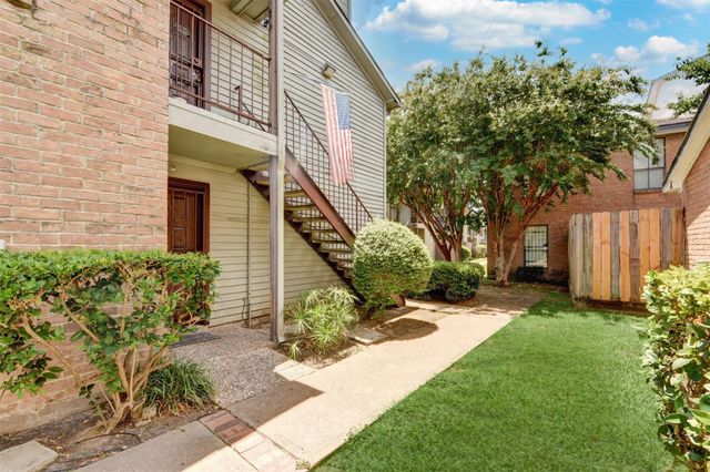 9350 Country Creek Drive 50, Houston, TX 77036