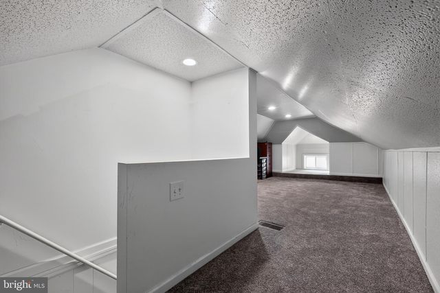 4 BLACKS TER, Paulsboro, NJ 08066