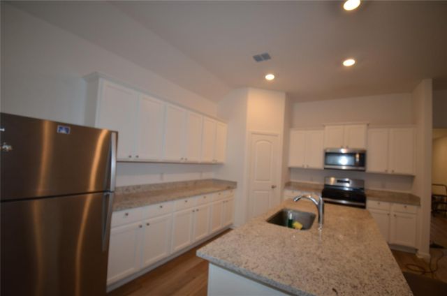 1187 Amy DR, Kyle, TX 78640