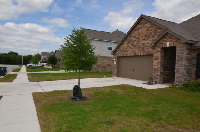 1187 Amy DR, Kyle, TX 78640