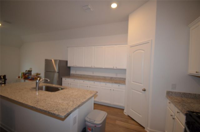 1187 Amy DR, Kyle, TX 78640