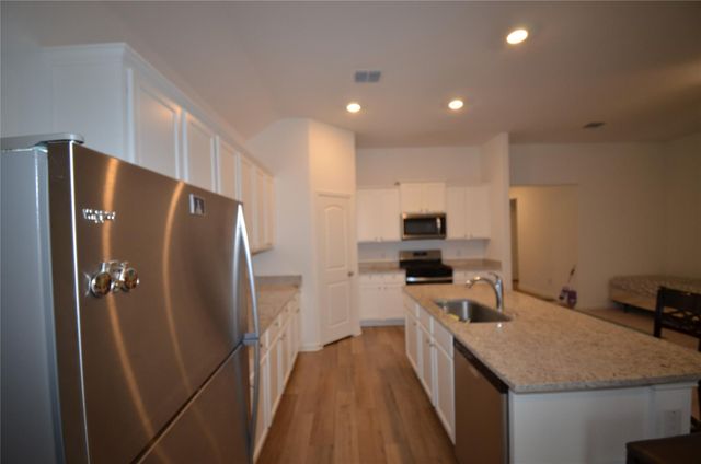 1187 Amy DR, Kyle, TX 78640