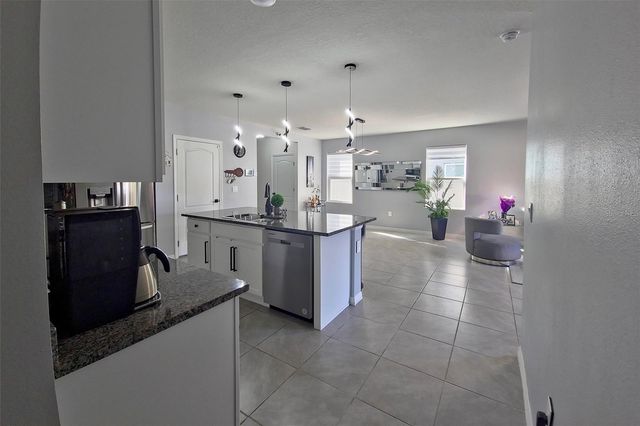 1292 CASCADES AVENUE, Davenport, FL 33837