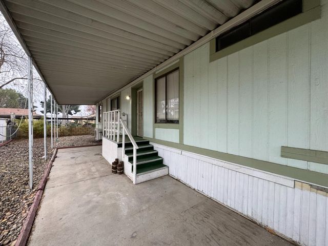 220 S Madera Ave Spc 10, Kerman, CA 93630