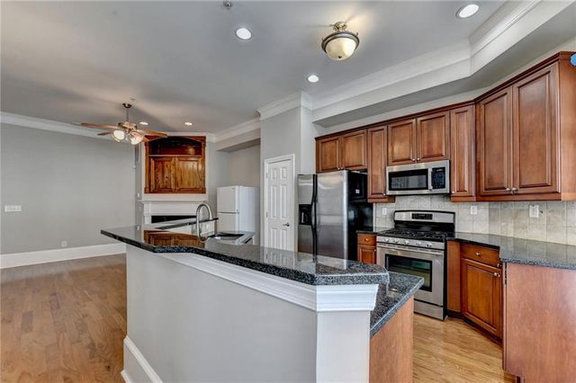 813 Clifton Heights Lane NE, Atlanta, GA 30329