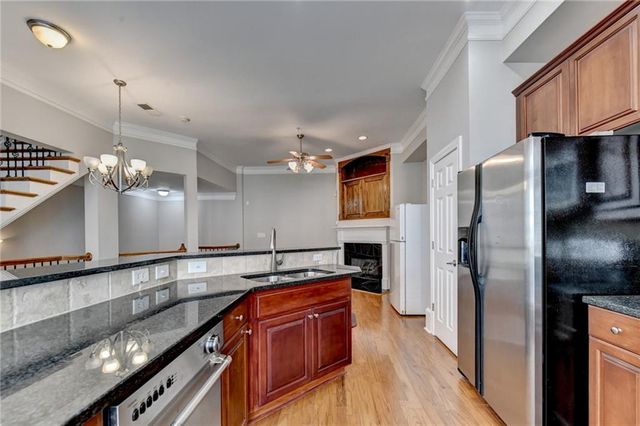 813 Clifton Heights Lane NE, Atlanta, GA 30329