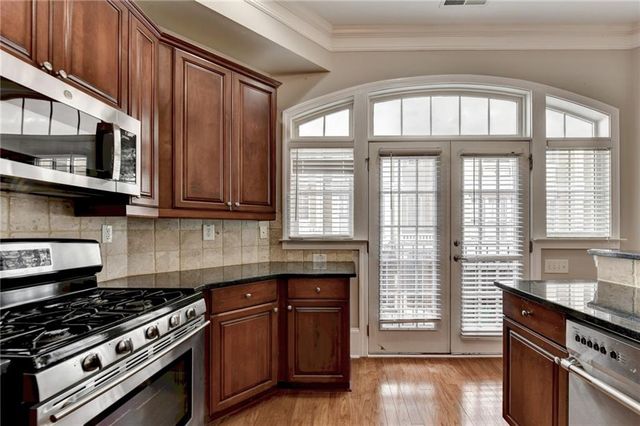813 Clifton Heights Lane NE, Atlanta, GA 30329