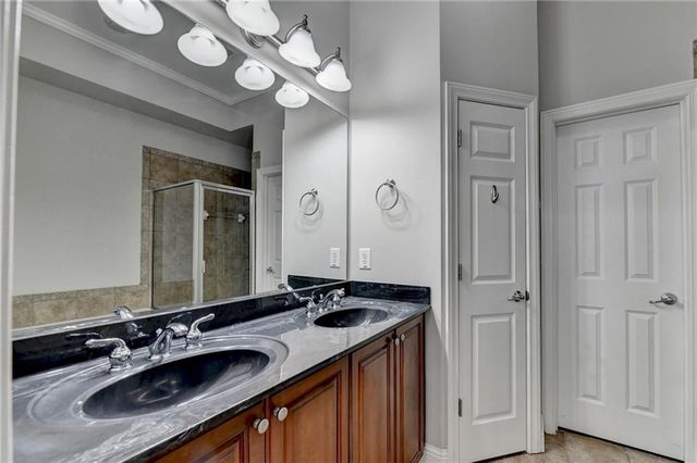 813 Clifton Heights Lane NE, Atlanta, GA 30329