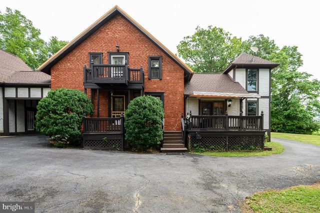 15376 CHARLES TOWN RD, Charles Town, WV 25414