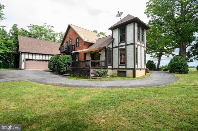15376 CHARLES TOWN RD, Charles Town, WV 25414