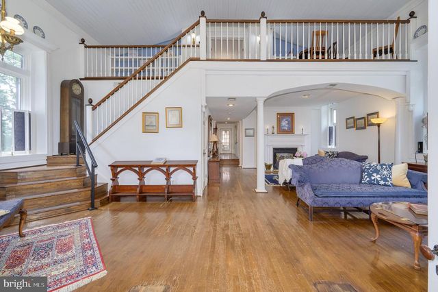 15376 CHARLES TOWN RD, Charles Town, WV 25414