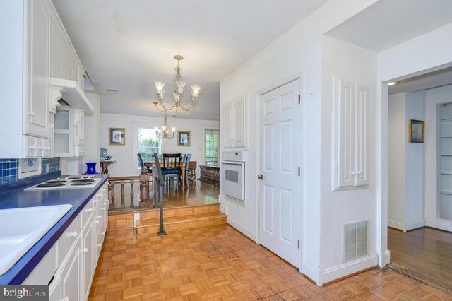 15376 CHARLES TOWN RD, Charles Town, WV 25414