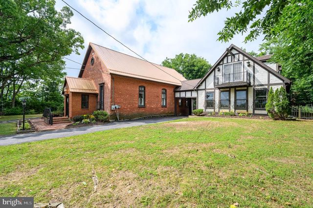 15376 CHARLES TOWN RD, Charles Town, WV 25414